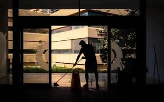 全方位服务：上门整理师 职业收纳师 衣橱整理服务 新居开荒